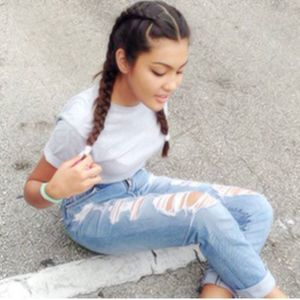 Meet your Posher, Celia